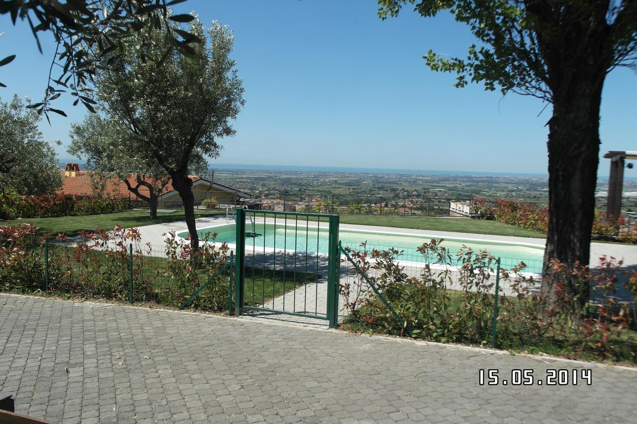 Agriturismo La Vite E Gli Ulivi Villa Ariccia Kültér fotó